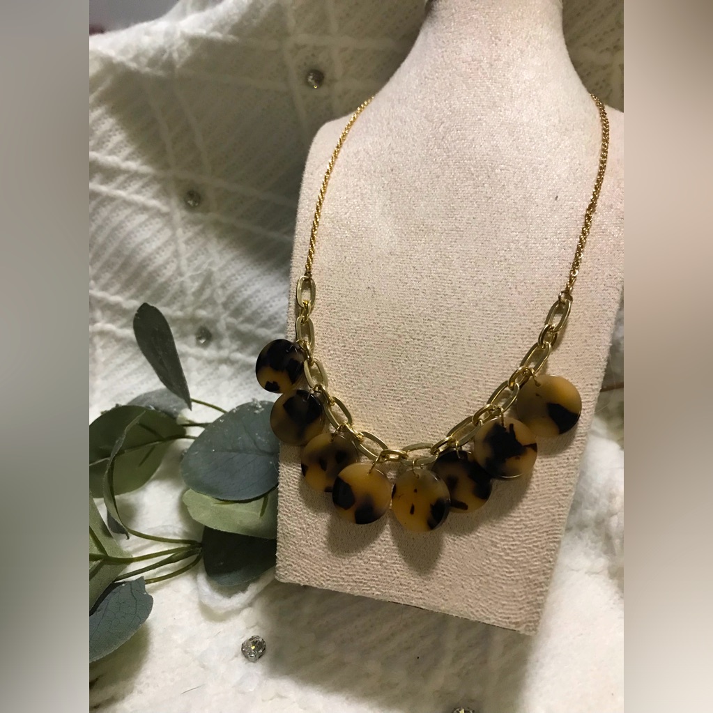 Plunder Tortoiseshell Necklace